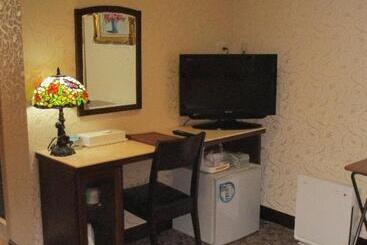 Nishikawaguchi Station Hotel   Vacation Stay 98562v