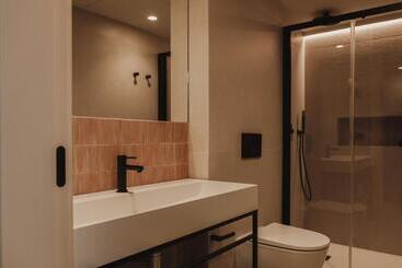 Pau Suites