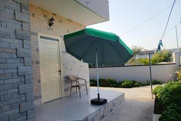 پانسیون Aiden S House 2