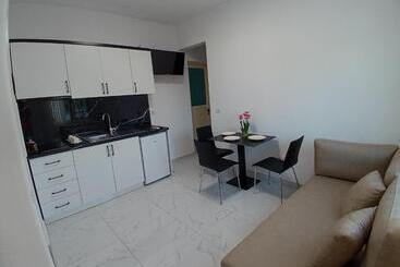 پانسیون Aiden S House 2