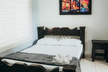 پانسیون Casa Hotel Hostal Del Cafe