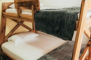 پانسیون Casa Hotel Hostal Del Cafe