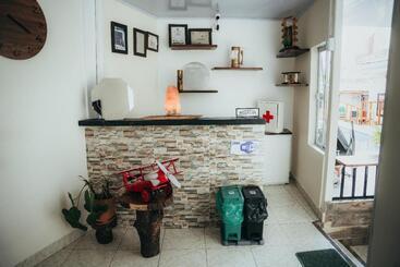 پانسیون Casa Hotel Hostal Del Cafe