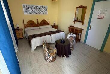 پانسیون Hostal Joaquín