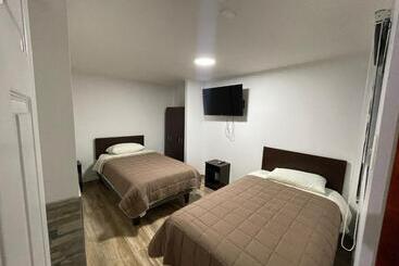 پانسیون Hostal The Marys House