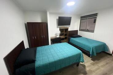 پانسیون Hostal The Marys House