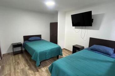 پانسیون Hostal The Marys House