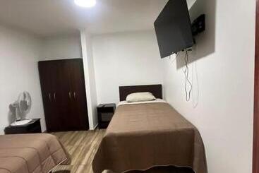 پانسیون Hostal The Marys House