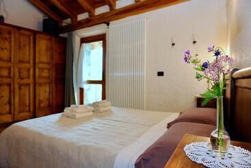 پانسیون La Vrille   Chambres D Hôtes