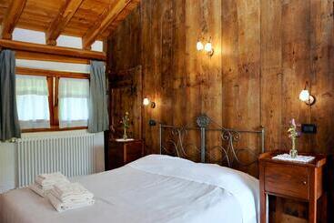 پانسیون La Vrille Chambres D Hôtes