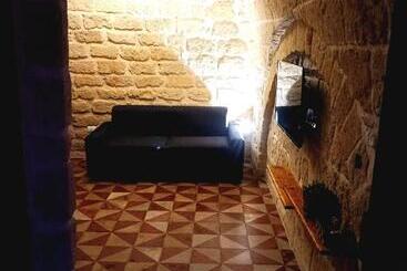 پانسیون Room Pietra Bianca