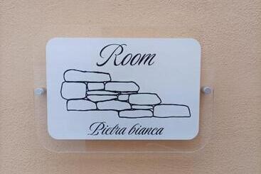 پانسیون Room Pietra Bianca