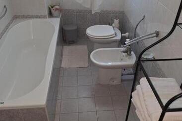 Any B&b