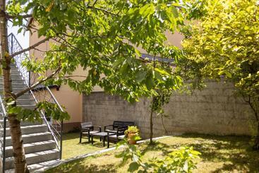 Apartments Nensi