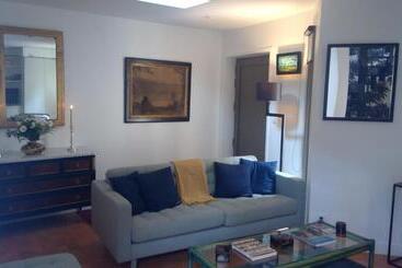 تختخواب و صبحانه L Atelier