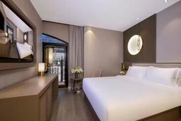 Crystal Orange Hotel   Shanghai The Bund Jinling East Road