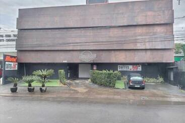 Deslize Motel 4