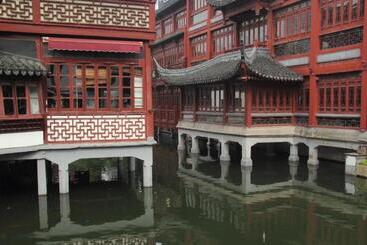 Hanting Hotel Shanghai Waitan Jiujiang Road