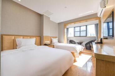 Hanting Hotel Shanghai Waitan Jiujiang Road