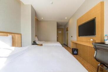 Hanting Hotel Shanghai Waitan Jiujiang Road