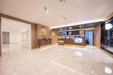 Hanting Hotel Tianjin Nankai Wangdingdi Metro Station