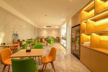 هتل City Comfort Inn Anshun West High Speed ​​railway Station Huangguoshu Street
