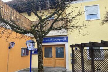 Hotell Gasthaus Karpfinger