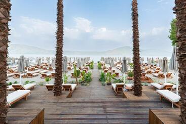 هتل Morina Beach