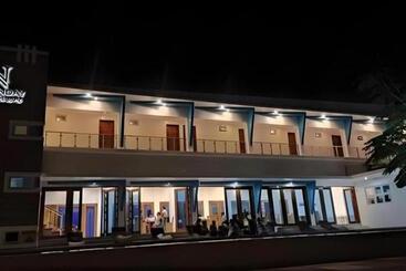 酒店 Namanday Island Resort