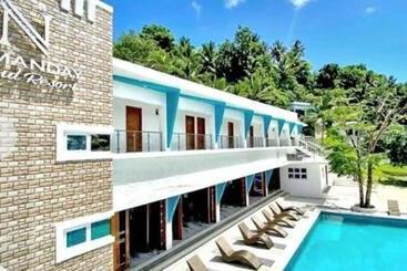 酒店 Namanday Island Resort