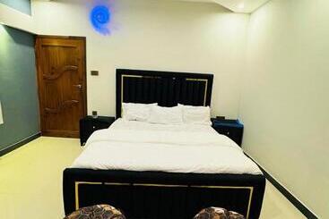 هتل Royal Shangrila Balakot