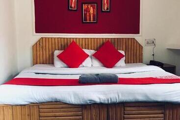 هتل Sanmiro Lodge
