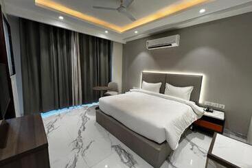 호텔 Hoften Sukh Vasa, Sector 51 Gurgaon