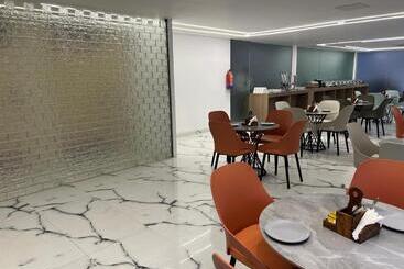 호텔 Hoften Sukh Vasa, Sector 51 Gurgaon