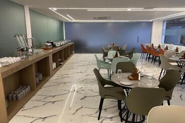 호텔 Hoften Sukh Vasa, Sector 51 Gurgaon