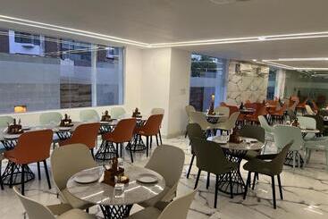 호텔 Hoften Sukh Vasa, Sector 51 Gurgaon