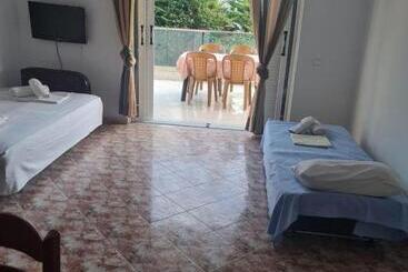 پانسیون Antigoni Bellavista Suites