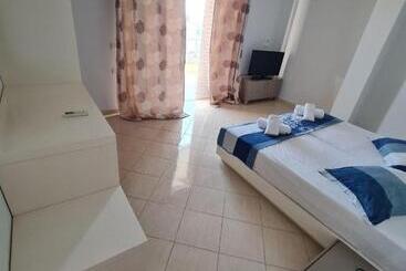 پانسیون Antigoni Bellavista Suites