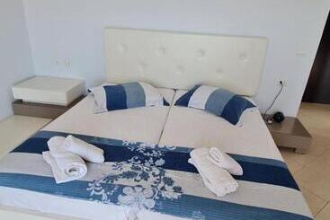 پانسیون Antigoni Bellavista Suites