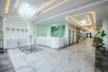 Regenesis Hotel & Spa