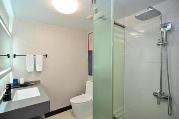 Yilong Yitang Hotel Kunming Railway Station Joy City Center