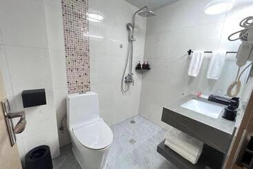 Yilong Yitang Hotel Kunming Railway Station Joy City Center