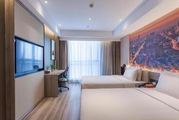 Atour Hotel Shenyang South Railway Station Municipal Government
