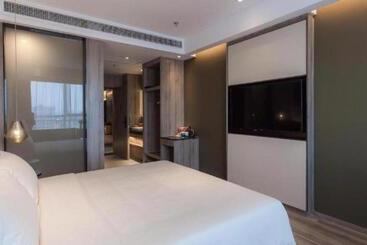 Atour Hotel Shenyang South Railway Station Municipal Government