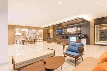 Hanting Hotel Bengbu South Railway Station