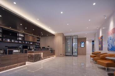 Hanting Hotel Fenghuang Ancient City