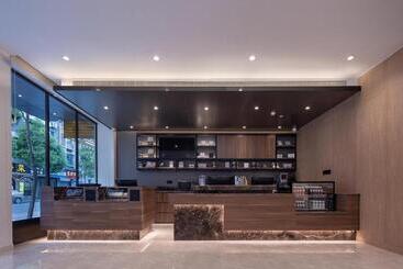Hanting Hotel Fenghuang Ancient City