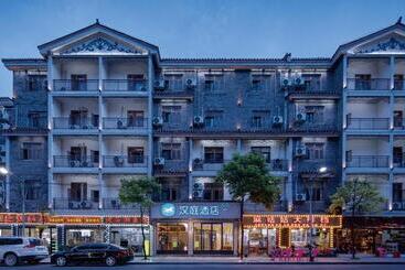 Hanting Hotel Fenghuang Ancient City