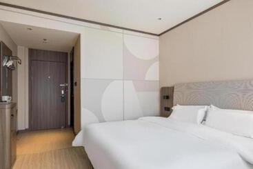 Hanting Hotel Hai An Wenfeng Great World