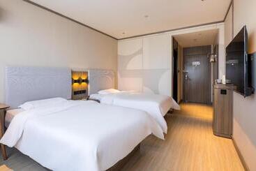 Hanting Hotel Hai An Wenfeng Great World